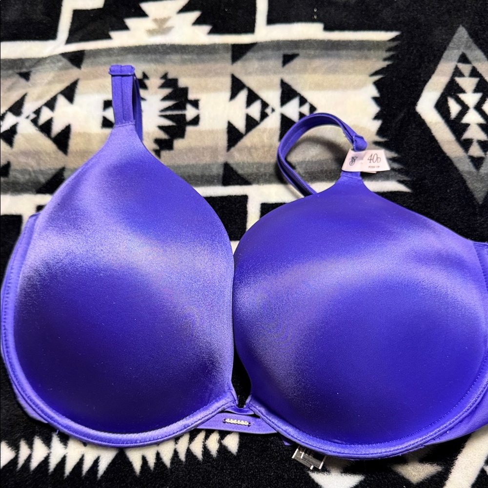 Victoria's Secret Vibrant Purple Bra